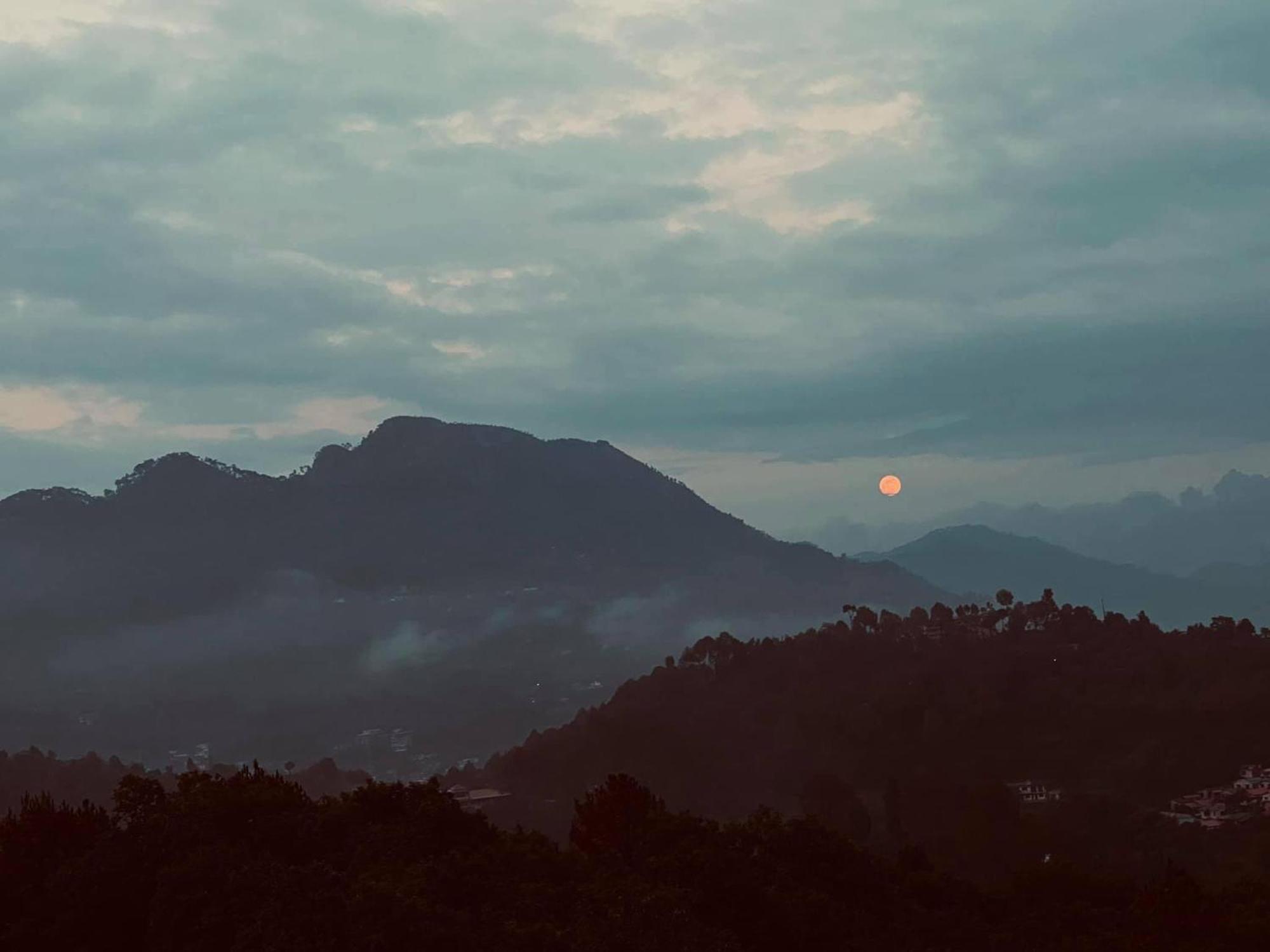 Incredible Birding Camp Apartment Bhimtal Bagian luar foto