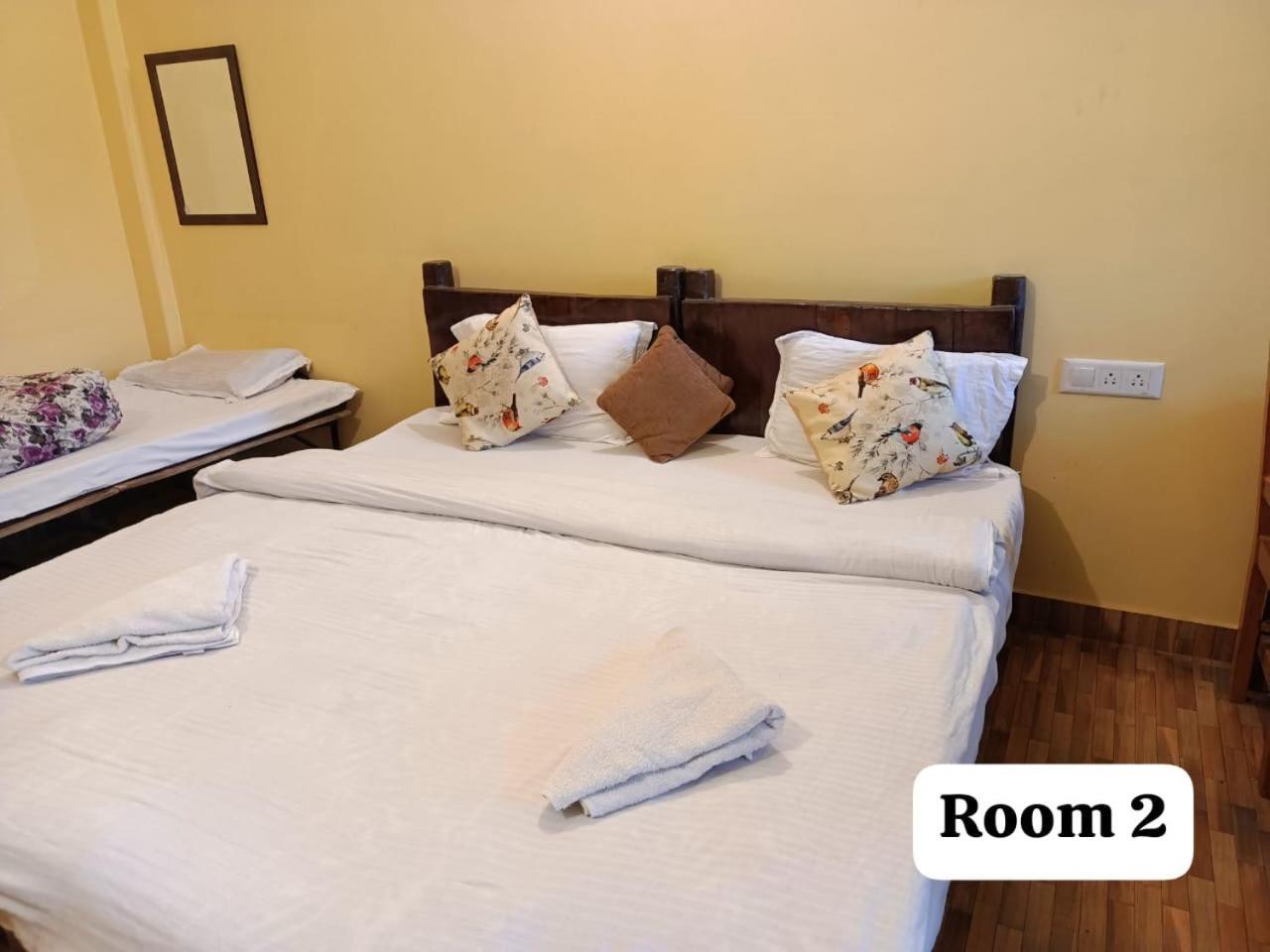 Incredible Birding Camp Apartment Bhimtal Bagian luar foto